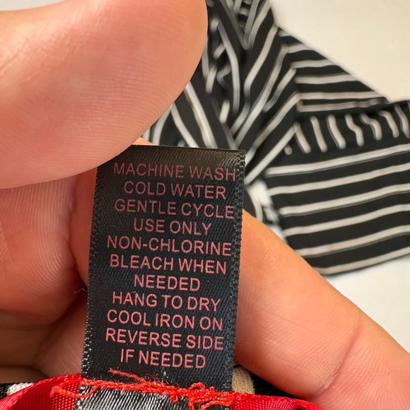 Hot Kiss Black White Striped Wide Leg Sleeveless Jumpsuit Tassel Waist Small - Picture 10 of 11